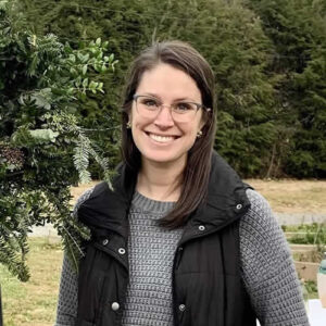 Amanda Irvin as Avery Treadwell for the Rambling Roads Mysteries